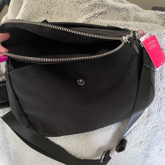 BNWT Shambhala Cross Body - Picture 2 of 2